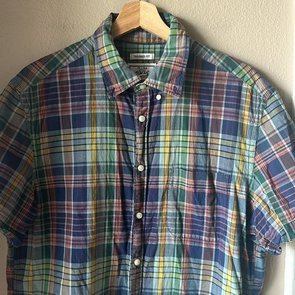 JOS A BANK Men’s Tailored Fit Plaid Short Sleeve Button Down Shirt - Picture 1 of 7